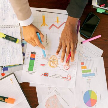Lo que cambia cuando dejas de pensar como creadora y empiezas a pensar como empresa